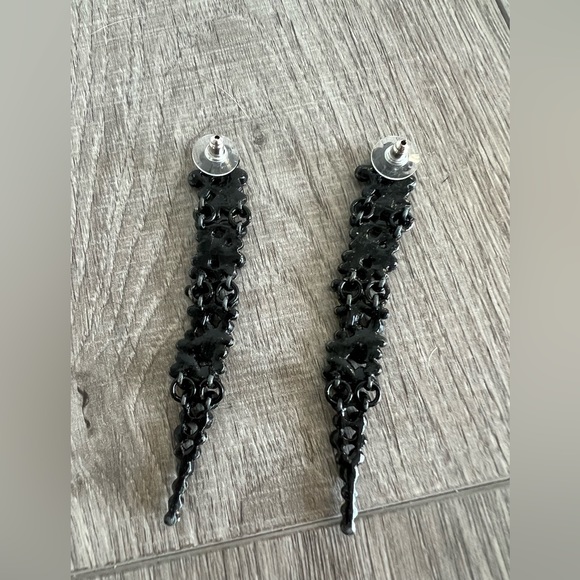 Kenneth Jay Lane Black Beaded Statement Drop Earrings - Picture 4 of 5